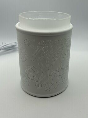 Pinhole Paisley Scentsy wax burner